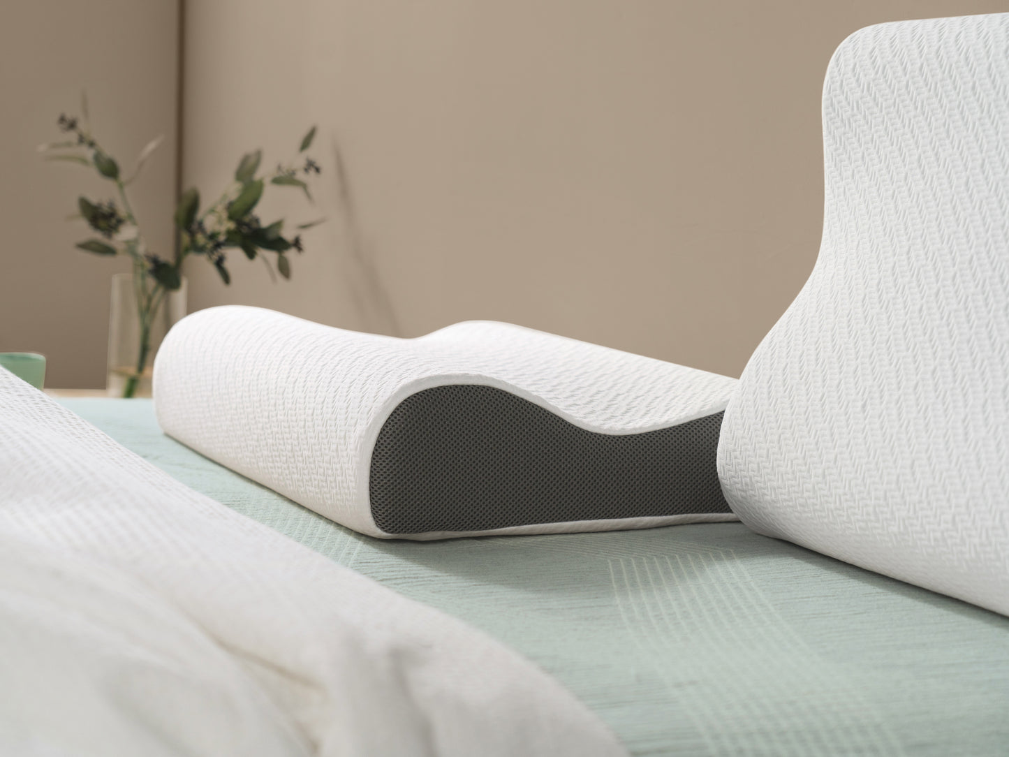 'Cool Series' Green Tea Memory Foam Contour Pillow - Hard Firm