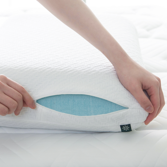 'Cool Series' Cool Gel Memory Foam Traditional Pillow (With Air Holes) - Medium Soft
