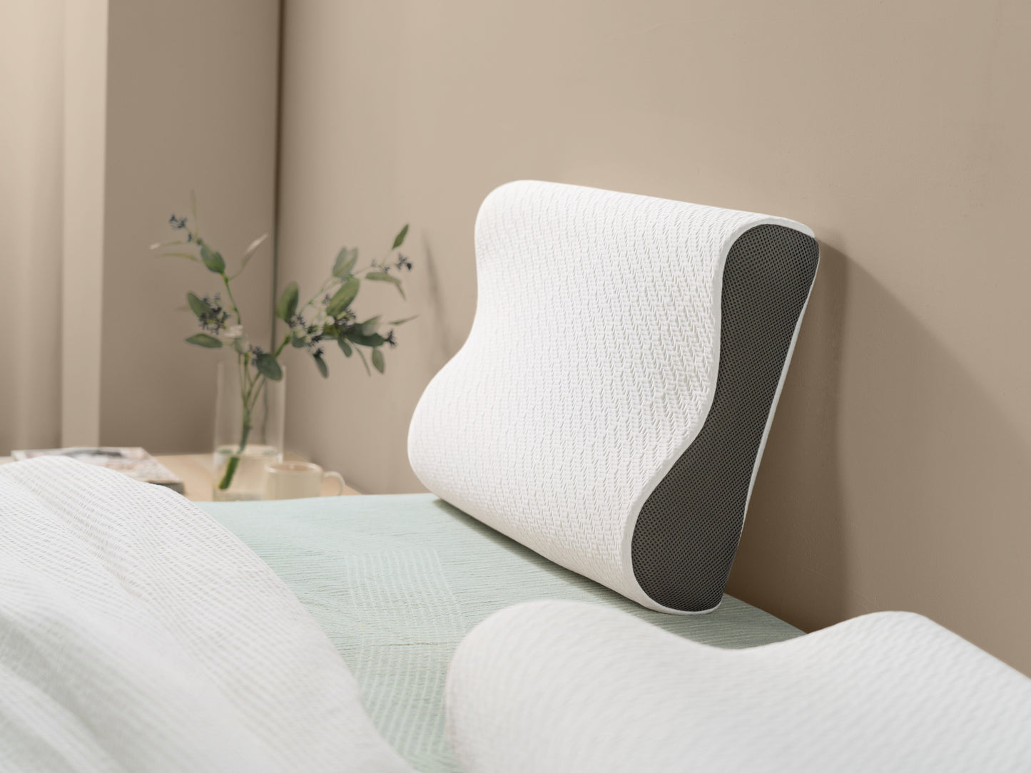 'Cool Series' Green Tea Memory Foam Contour Pillow - Hard Firm